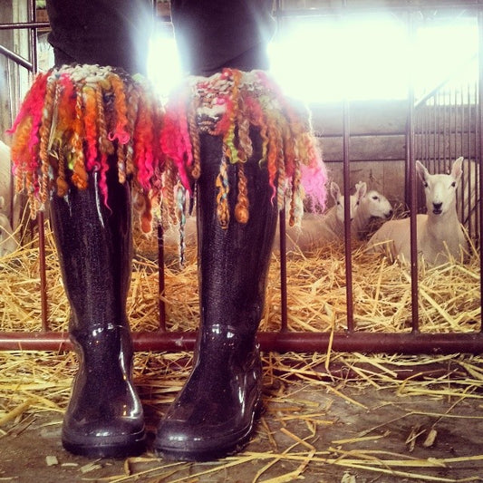 BOOT BANGS art yarn boot toppers (Free Knitting Pattern)