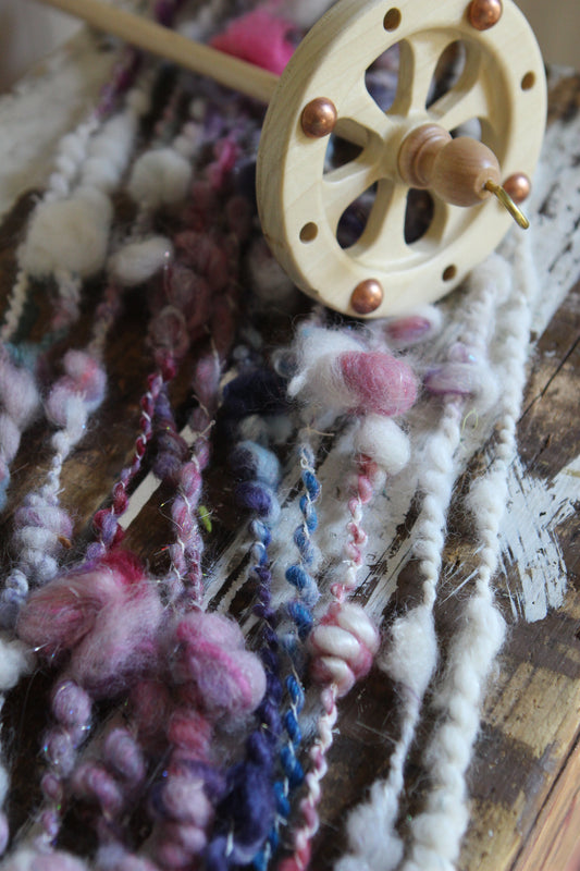 SPINDLING Method 13 - Plying soft puffy seashell textures into yarn