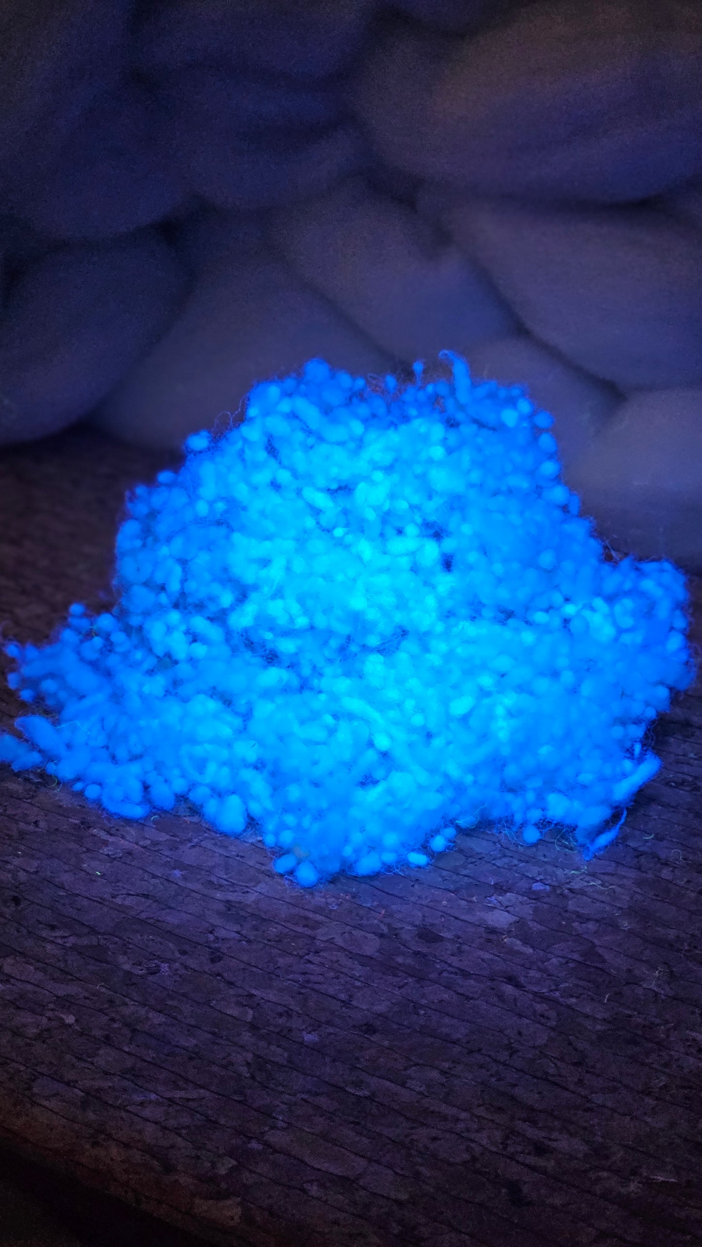 BLUE GLOW Dyed Fine Wool Nepps - 1 oz