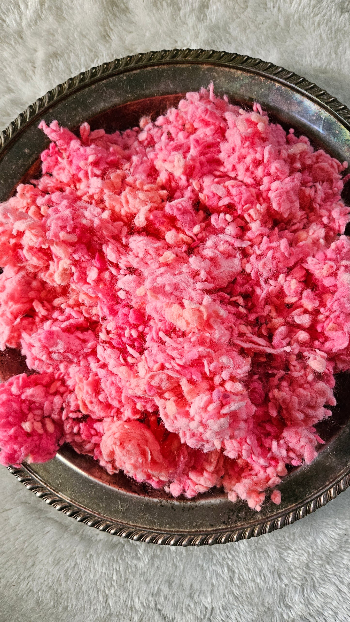 CARNATION Dyed Cotton Nepps - 1 ounce