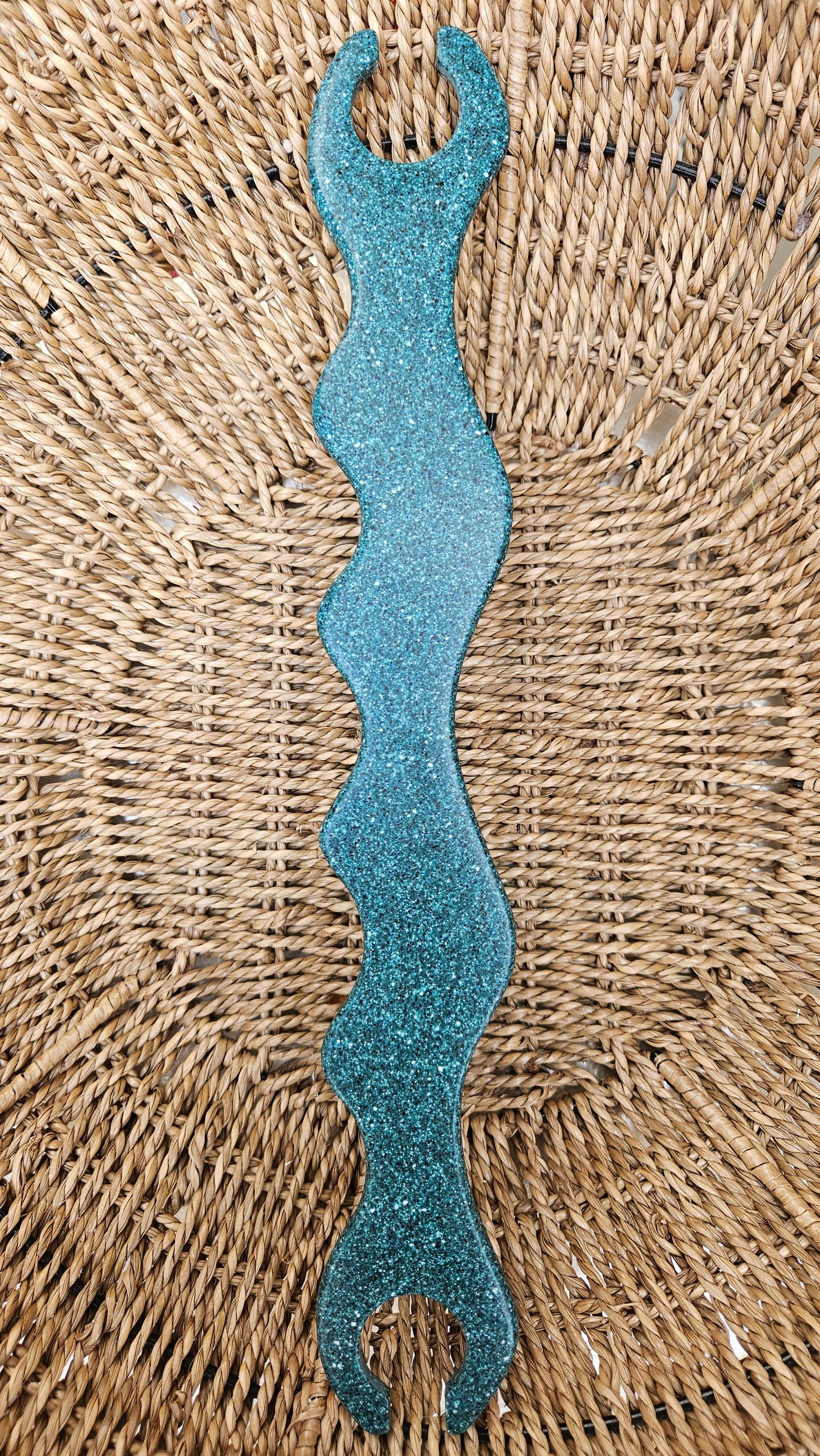 Handcrafted Wavy Art Weaving Shuttle Stick in Corian