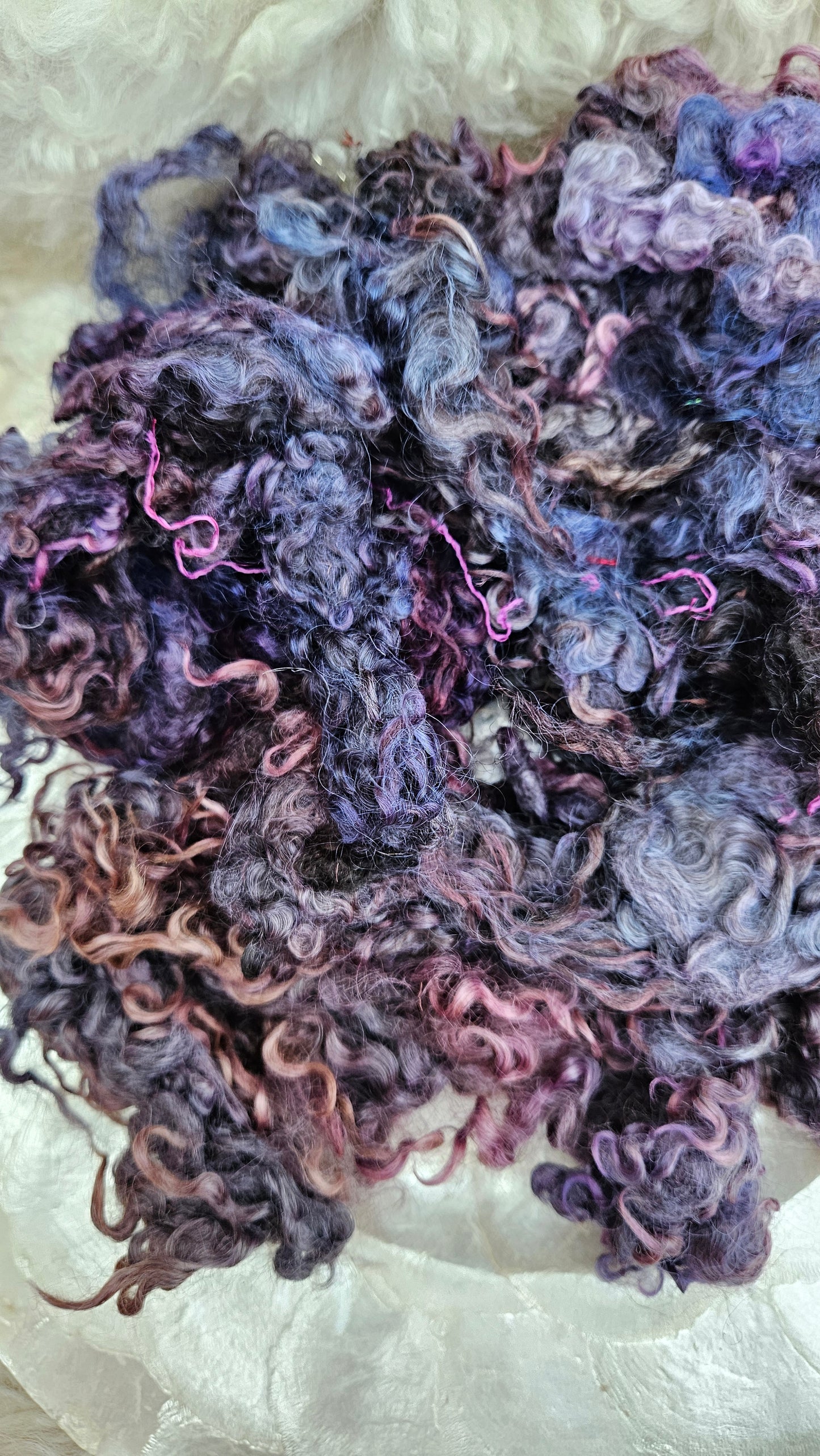 HEMINGWAY - hand-dyed Cotswold lamb longwool locks (SE2SE Livestock Conservancy Breed) - 5 oz | 142 g