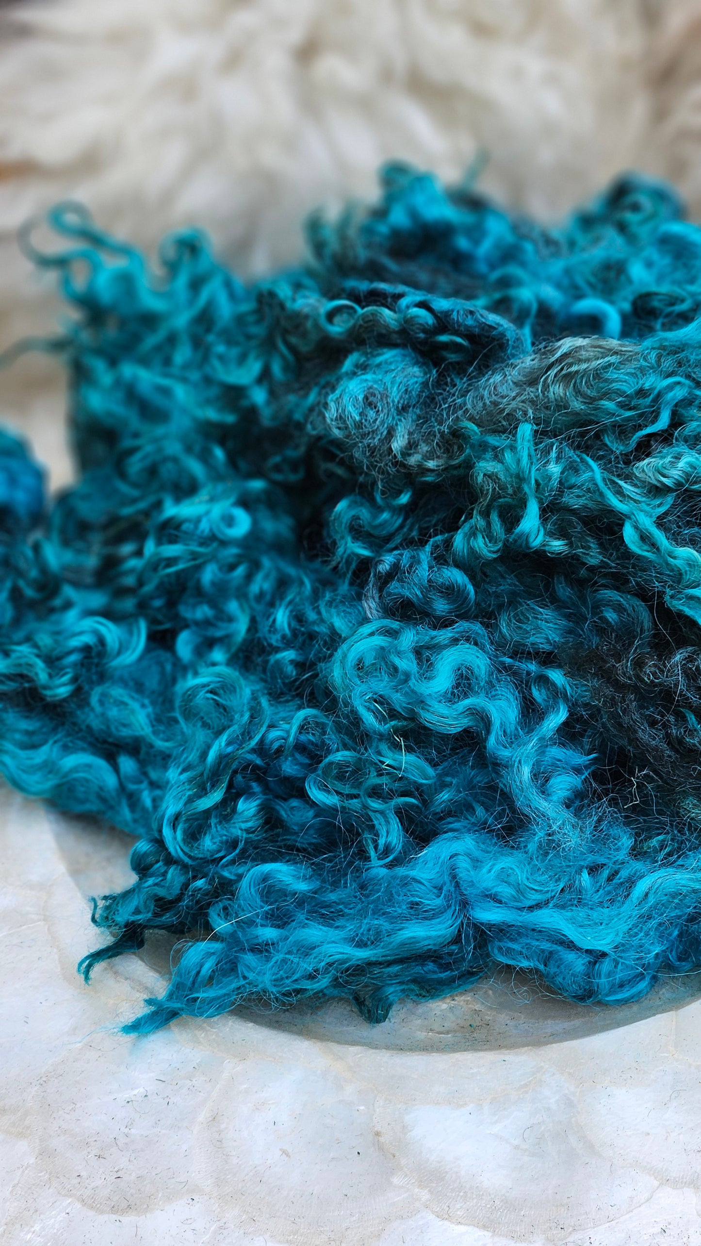 KEATS - hand-dyed Cotswold lamb longwool locks (SE2SE Livestock Conservancy Breed) - 5 oz | 142 g
