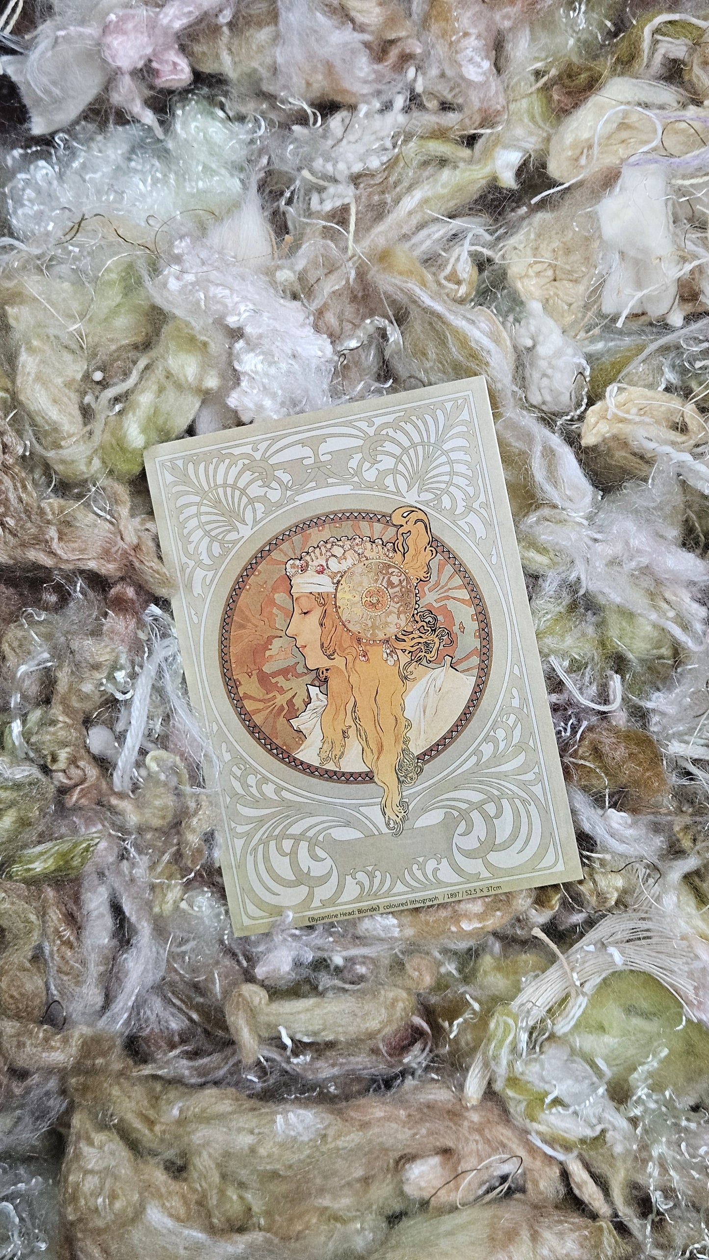 Byzantine Blonde - Alphonse Mucha Fiber Art Texture Blend 3 ounces