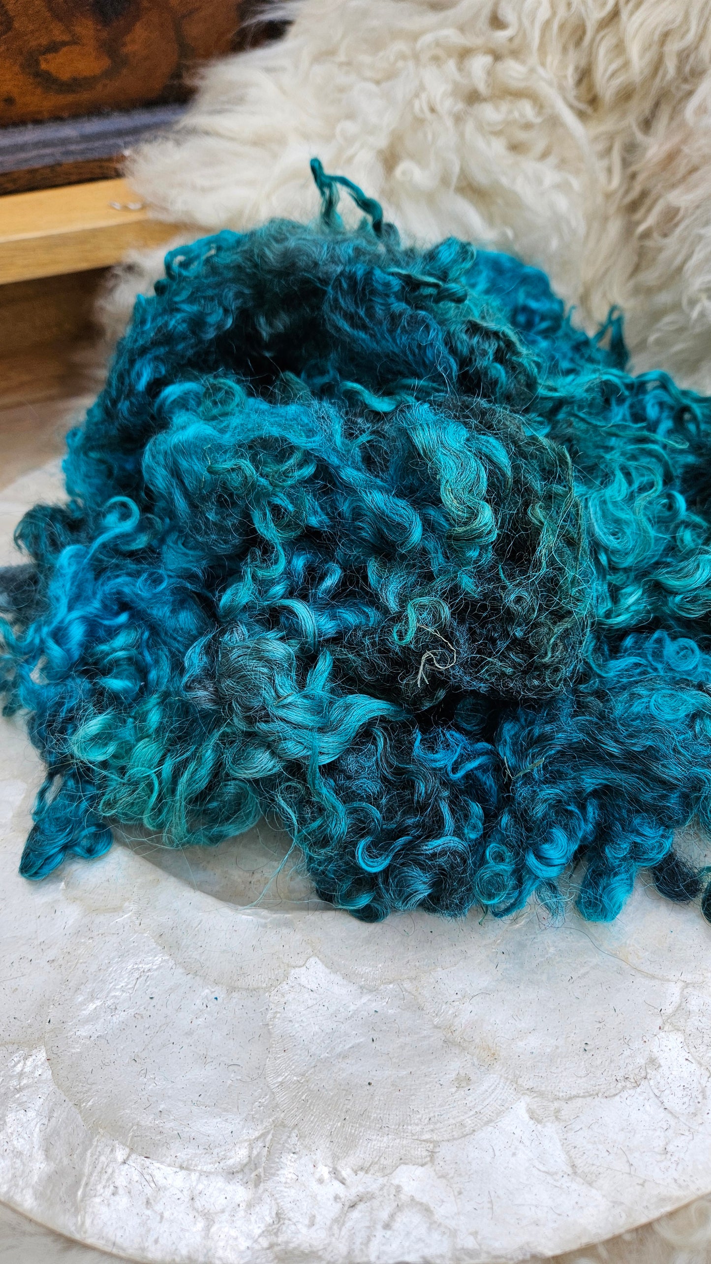 KEATS - hand-dyed Cotswold lamb longwool locks (SE2SE Livestock Conservancy Breed) - 5 oz | 142 g