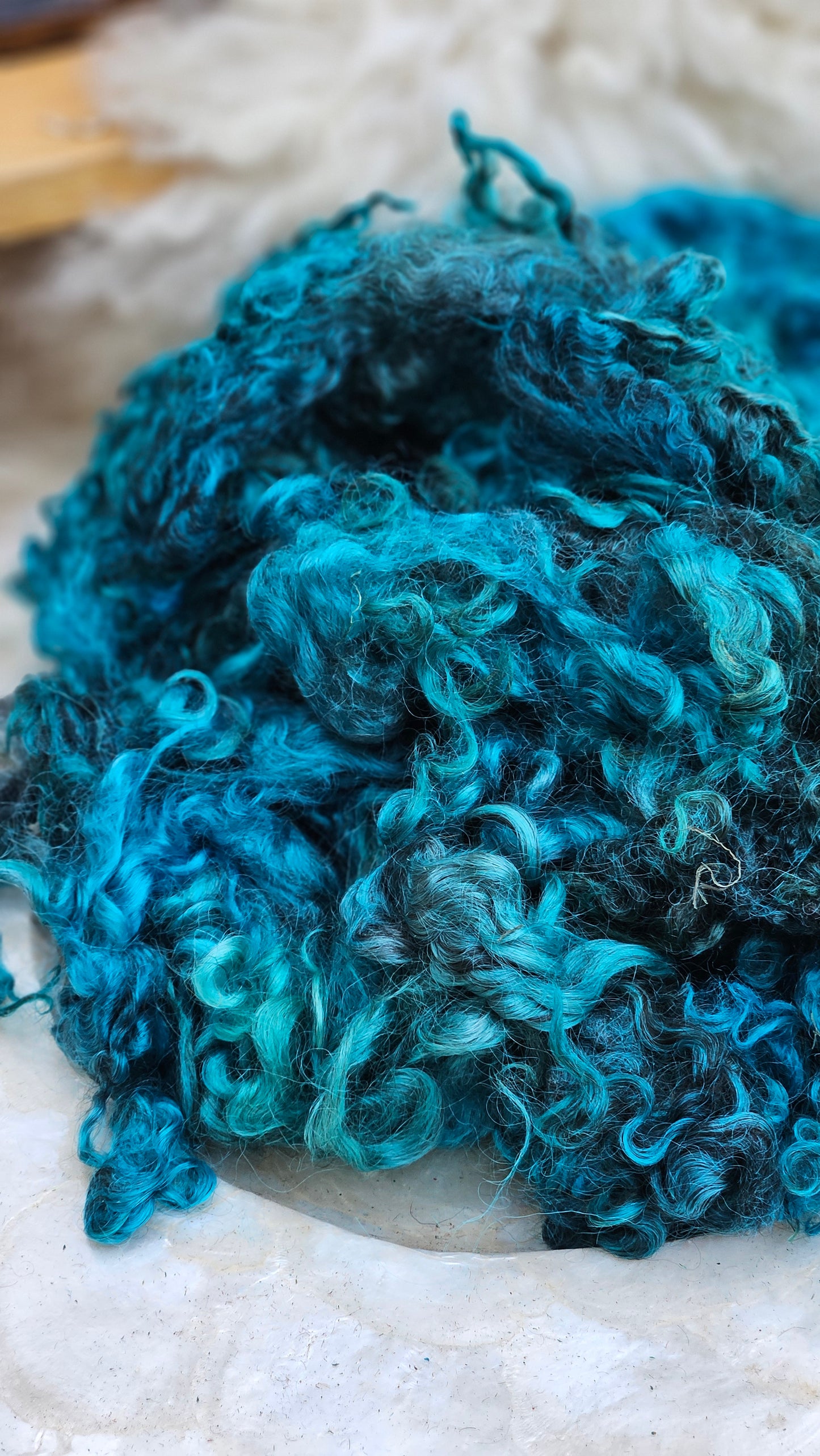 KEATS - hand-dyed Cotswold lamb longwool locks (SE2SE Livestock Conservancy Breed) - 5 oz | 142 g